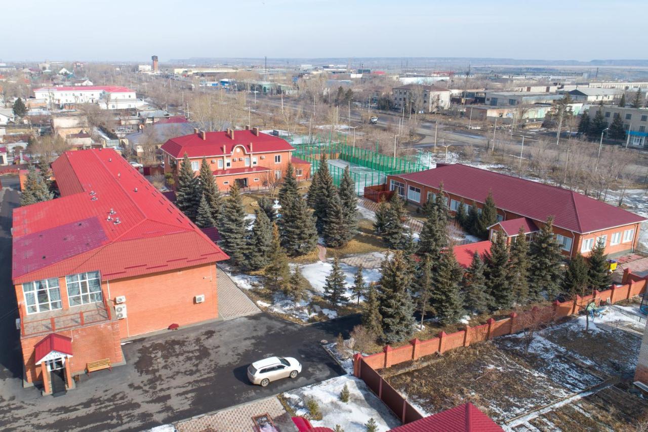 Hotel El-Tau Ekibastuz Exterior foto